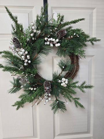 WHITE BERRY/PINE HALF WREATH 24IN (INNER RING 10IN) W/WHITEWASHED PINECONES