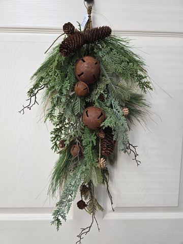 MIXED LONG NEEDLE PINE BOUGH 16 X 30IN W/RUSTY BELLS FAUX TWIGS PINECONES