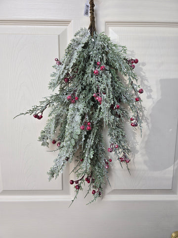 FROSTED CEDAR BOUGH 16 X 28IN W/RED BERRIES GLITTER MICA SNOW