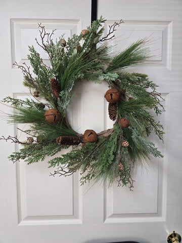 MIXED LONG NEEDLE PINE WREATH 26IN (INNER RING 10IN) W/RUSTY BELLS FAUX TWIGS