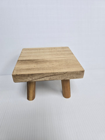 WOOD SQUARE PEDESTAL 4 LEGS 7.75 X 5.5IN HONEY WOOD STAND; RISER