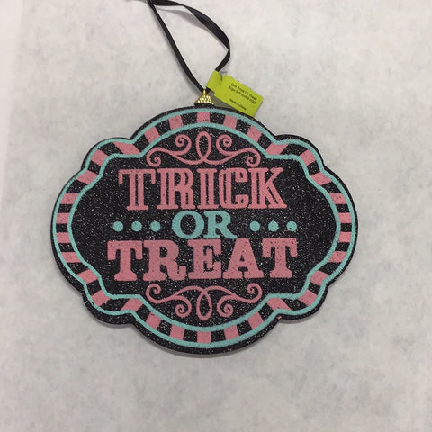 Orn Trick Or Treat Sign W9.5xH8 H30